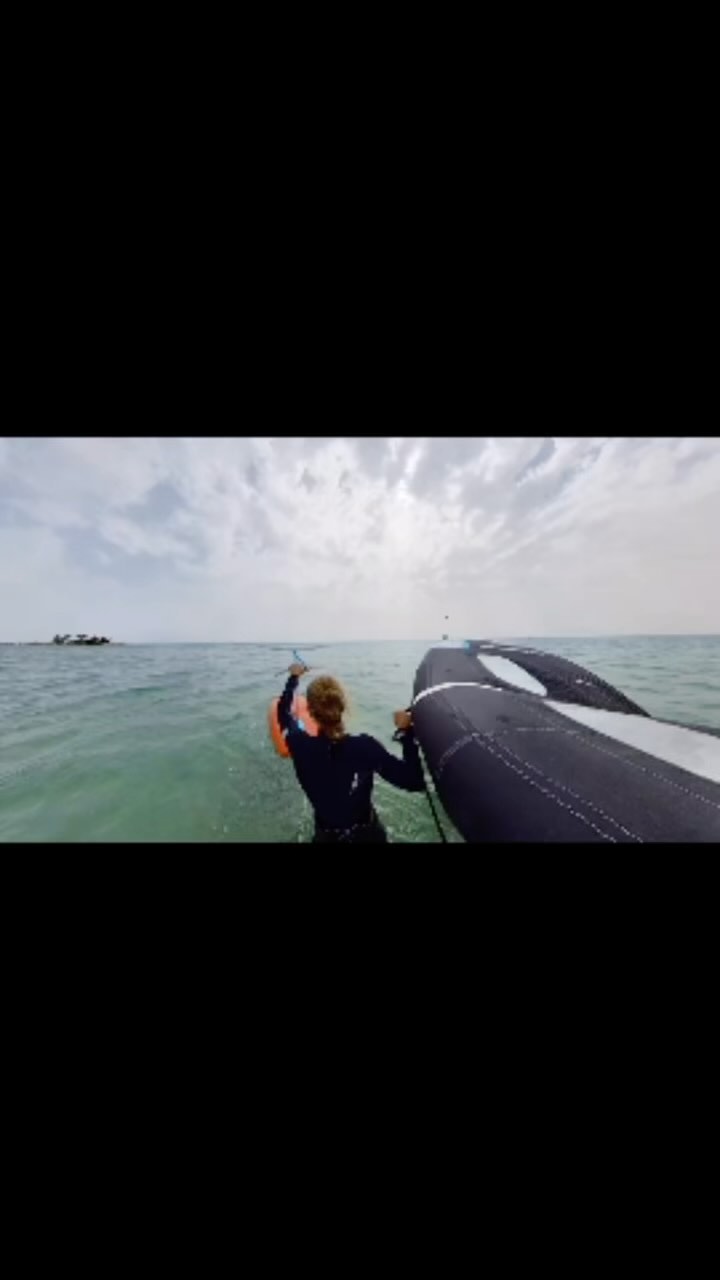 [ #winging ]
@osmosis_kiteboarding 

#wingfoiling #wing #wings #wingfoil #wingfoilzone 
#flügel #corewingfoil #fonewing ...